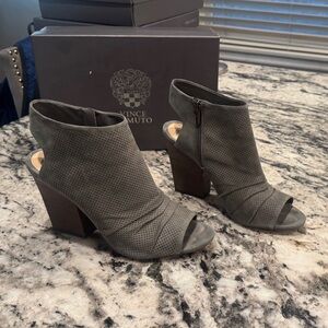 Vince Camuto Gray Green Perforated Peep-Toe Block Heel Mules